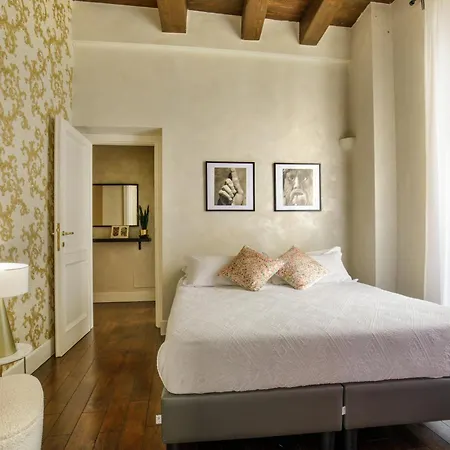 Spanish Steps Boutique * Rome