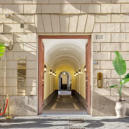 Spanish Steps Boutique * Rome